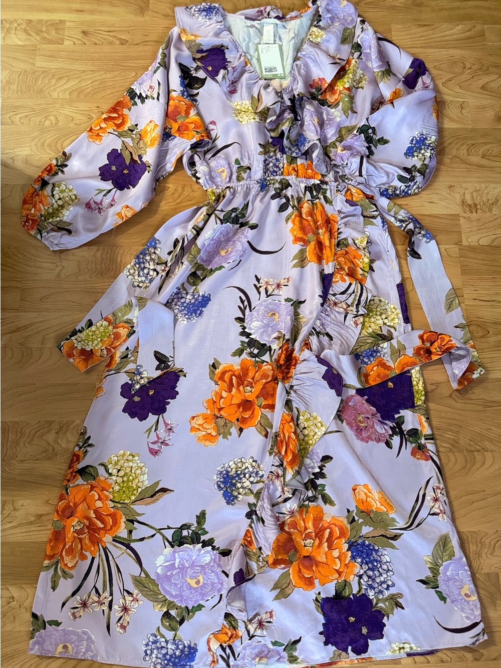 H&M Lilac Floral Wrap Dress with Purple Accents - Picture 2 of 3